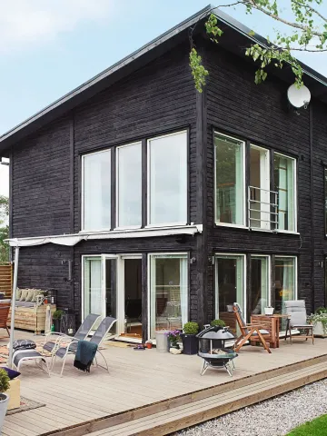 Frisk dit træhus op med Beckers Maling