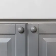 Mal knopper på køkkenlågerne